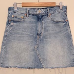 Gap denim jean cut off Mini skirt Sz 30/10 frayed ends